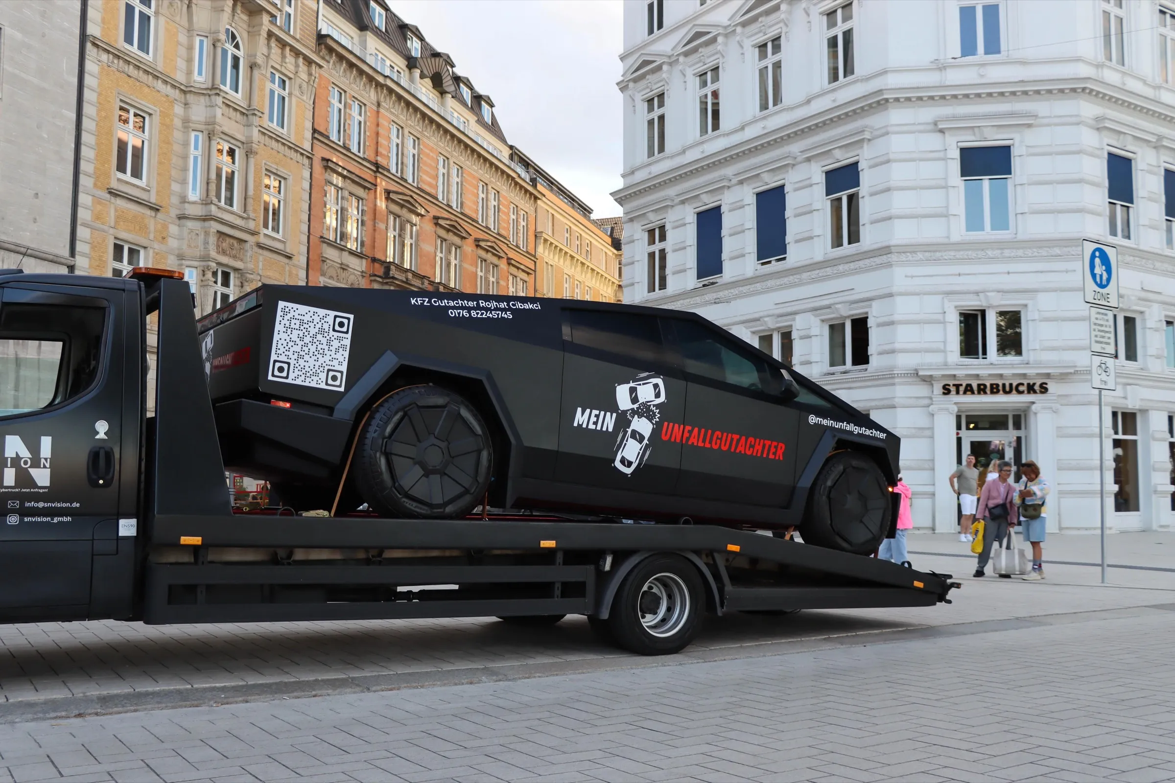 Das Fahrzeug von Mein Unfallgutachter, im Einsatz für Kunden aus Hamburg-Harburg